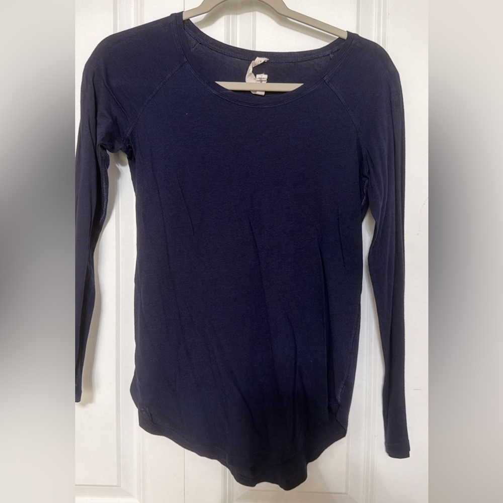 Lululemon navy Long Sleeve Top